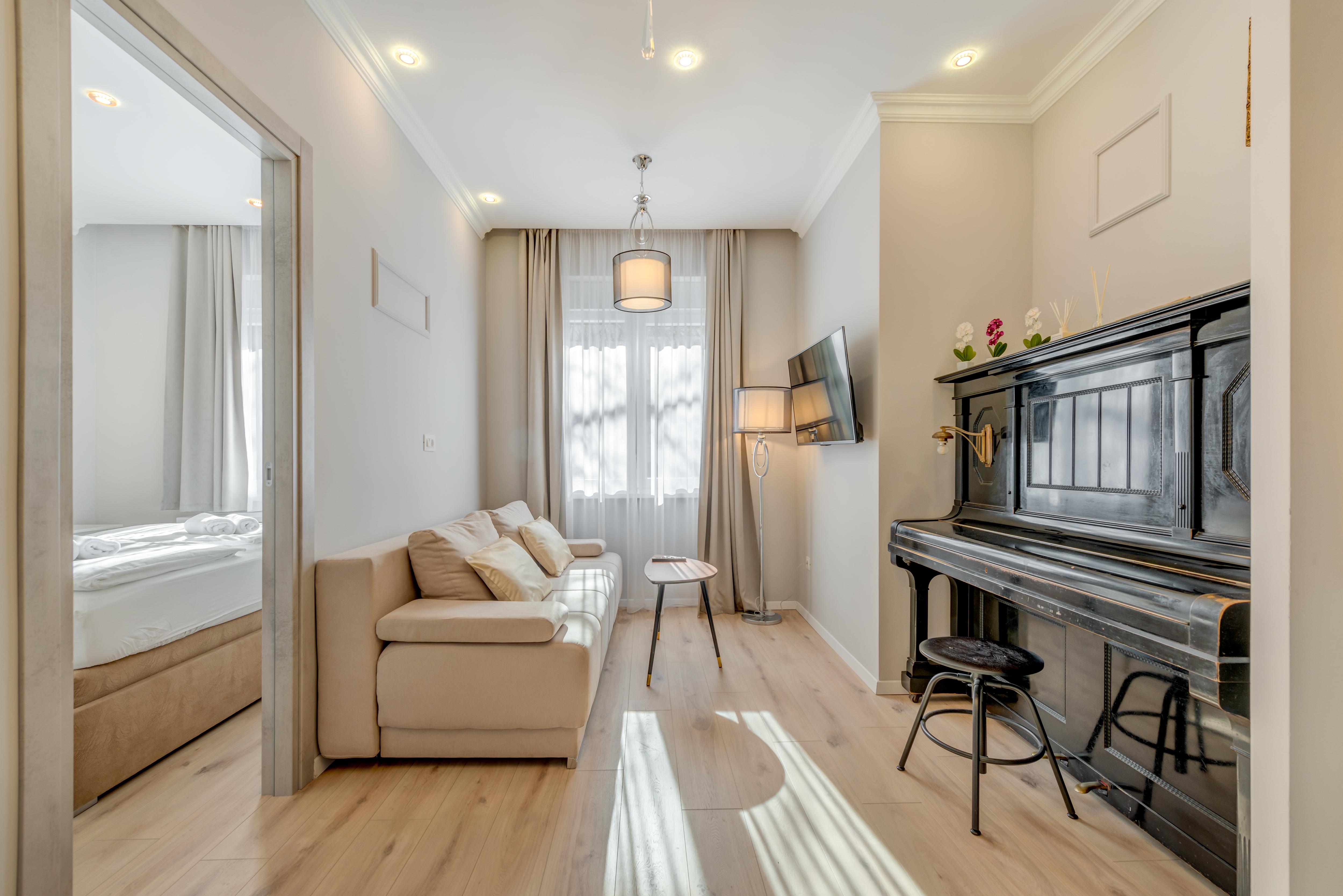 Piano Suites Split Exterior photo
